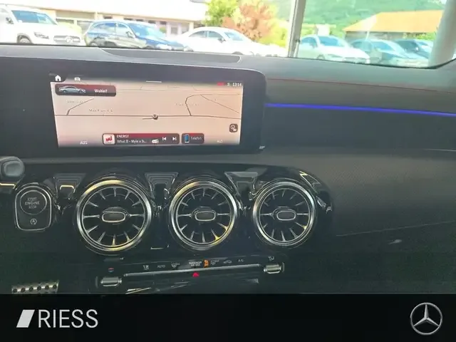 Mercedes-Benz CLA 220