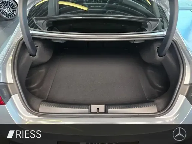 Mercedes-Benz CLA 220