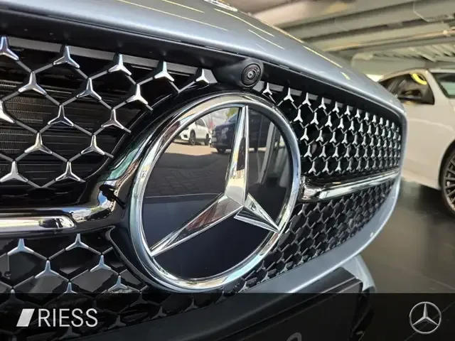 Mercedes-Benz CLA 220