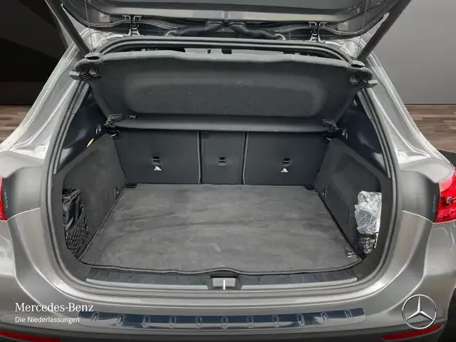 Mercedes-Benz GLA 220