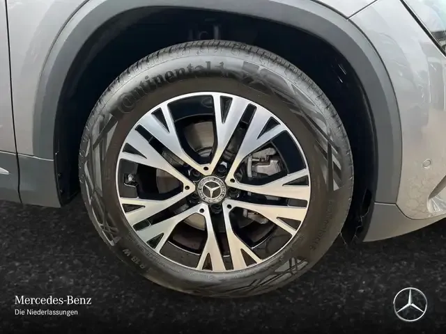 Mercedes-Benz GLA 220