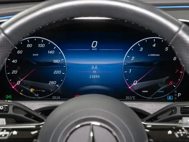 Mercedes-Benz E 200
