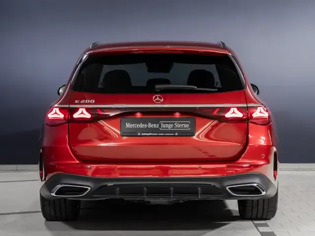 Mercedes-Benz E 200