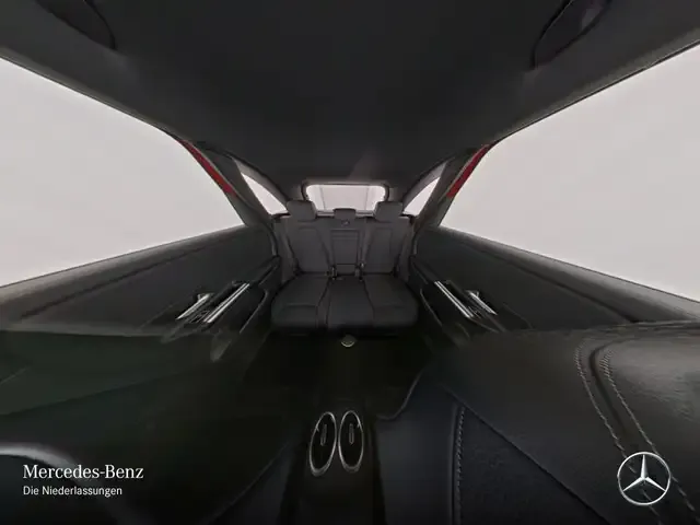Mercedes-Benz B 220