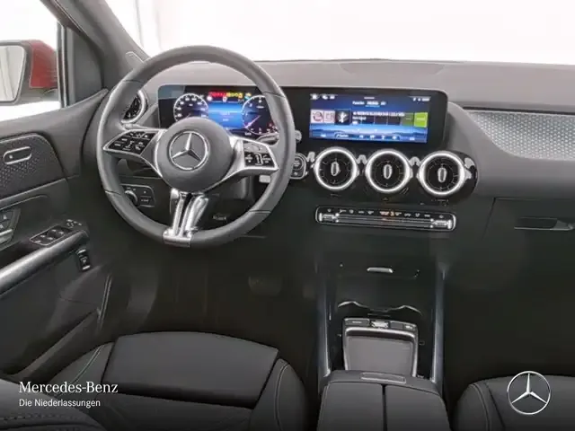 Mercedes-Benz B 220