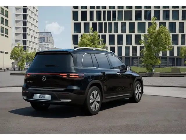 Mercedes-Benz EQB 250