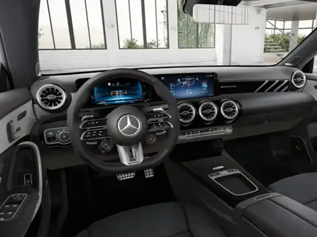 Mercedes-Benz CLA 45 AMG