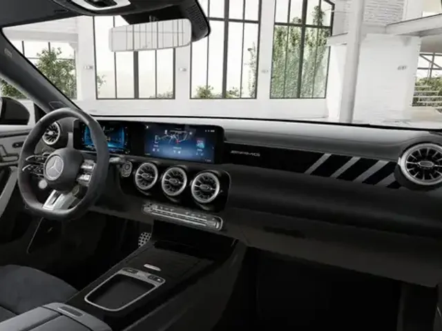 Mercedes-Benz CLA 45 AMG