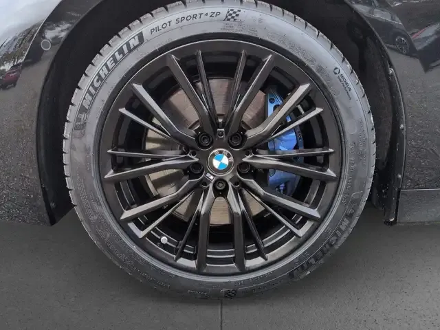 BMW 340