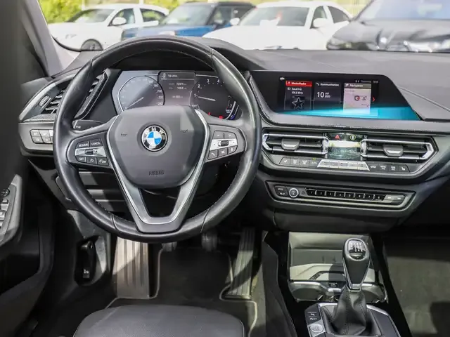 BMW 118