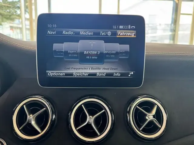 Mercedes-Benz A 180