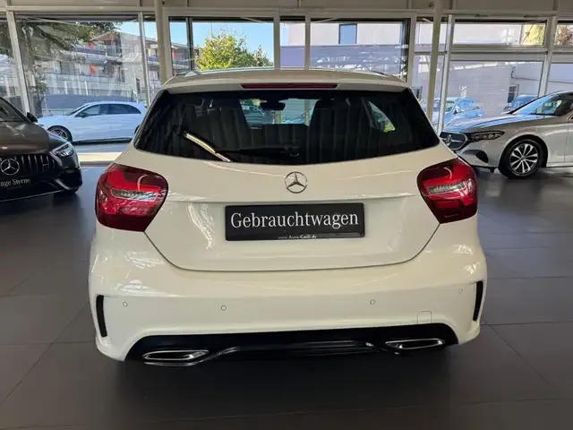 Mercedes-Benz A 180