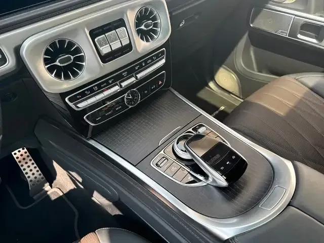Mercedes-Benz G 500