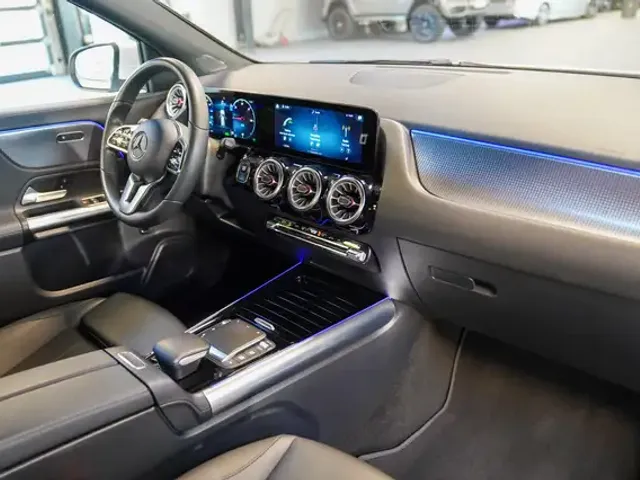 Mercedes-Benz EQA 250