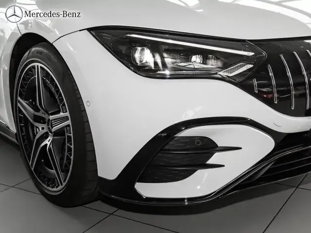 Mercedes-Benz EQE 43