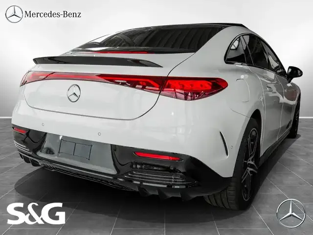 Mercedes-Benz EQE 43