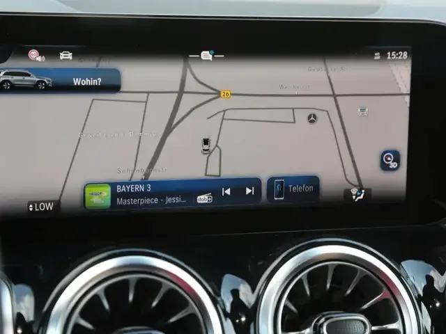 Mercedes-Benz GLB 200