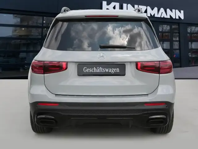 Mercedes-Benz GLB 200