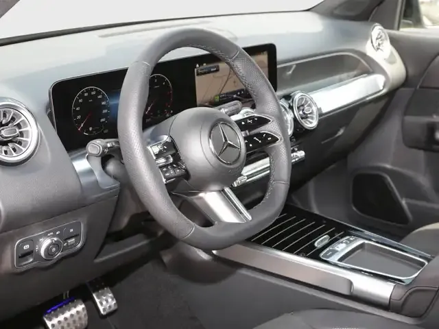 Mercedes-Benz GLB 200