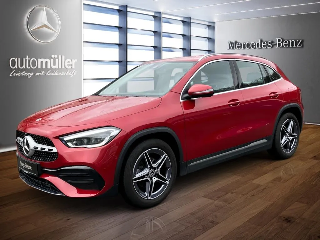 Mercedes-Benz GLA 200