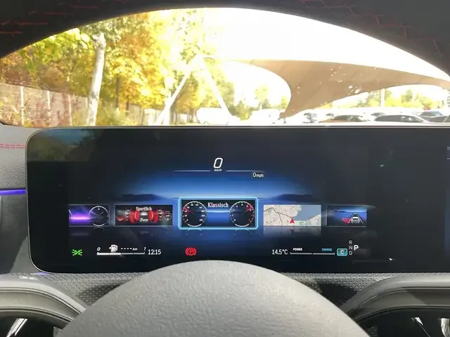 Mercedes-Benz CLA 180