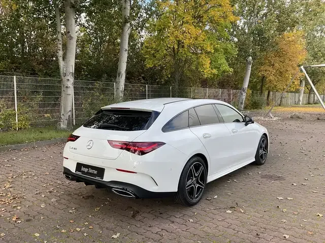 Mercedes-Benz CLA 180