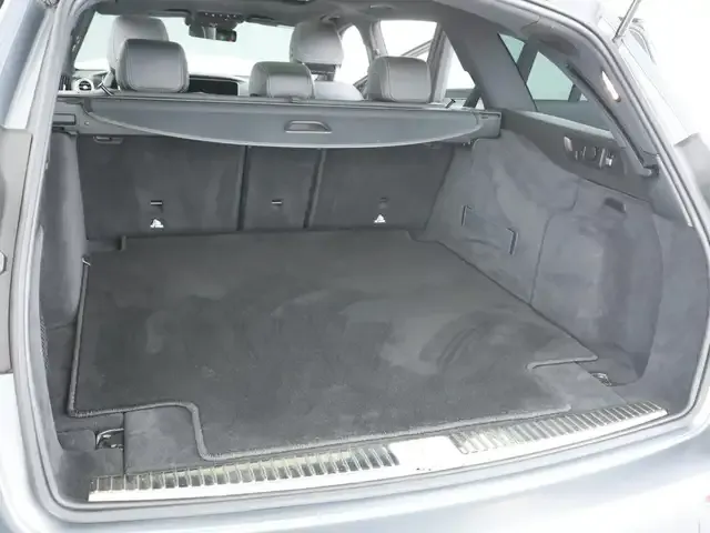 Mercedes-Benz E 63 AMG