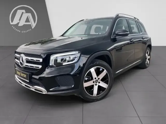 Mercedes-Benz GLB 220