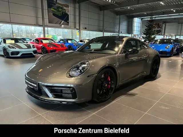 Porsche 992