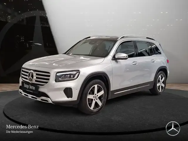 Mercedes-Benz GLB 200