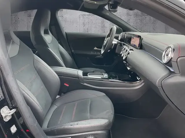 Mercedes-Benz CLA 180