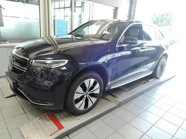 Mercedes-Benz EQC 400