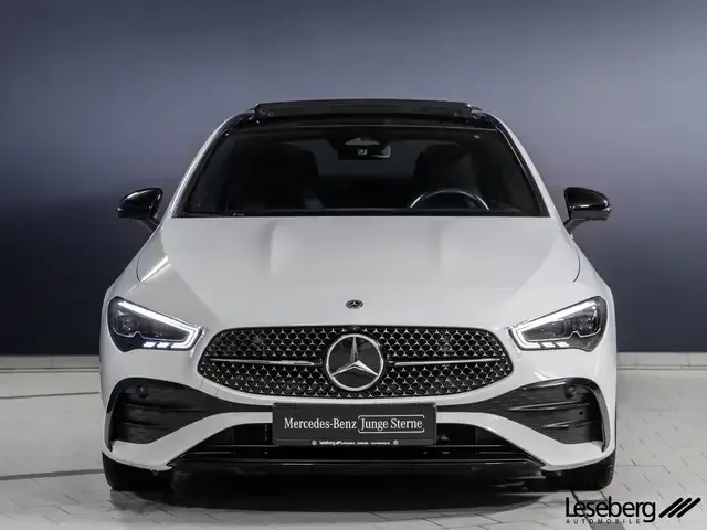 Mercedes-Benz CLA 200