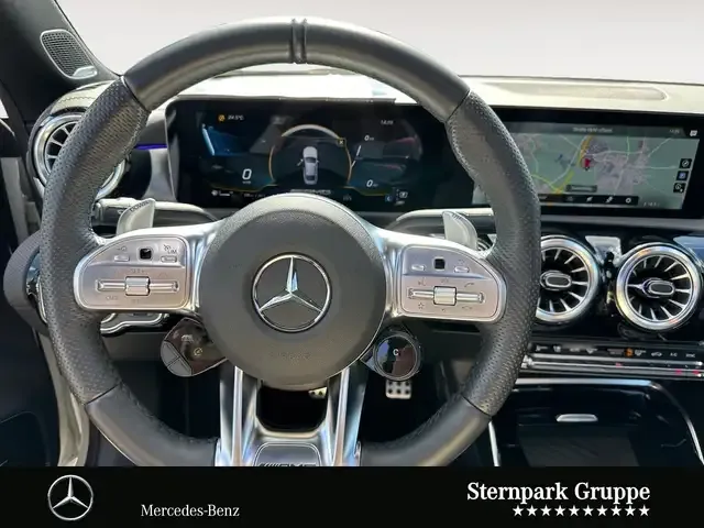 Mercedes-Benz CLA 35 AMG