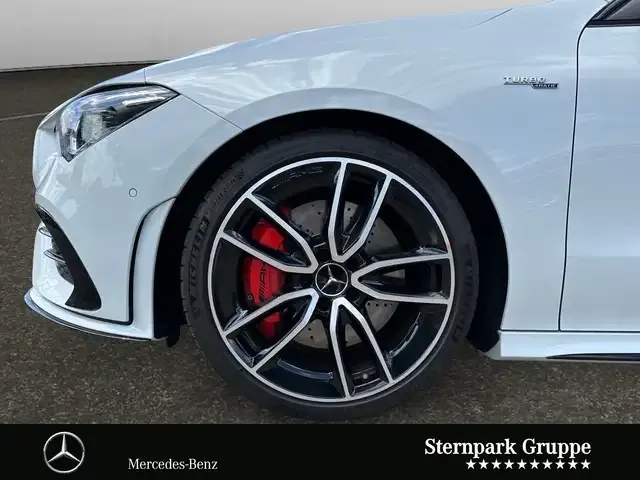 Mercedes-Benz CLA 35 AMG