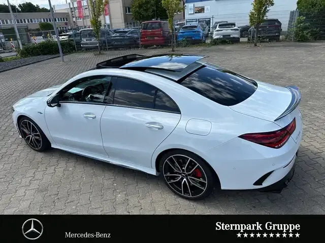 Mercedes-Benz CLA 35 AMG