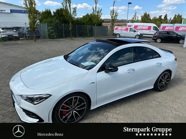 Mercedes-Benz CLA 35 AMG