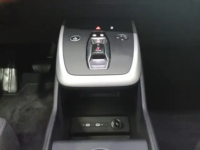 Audi 50