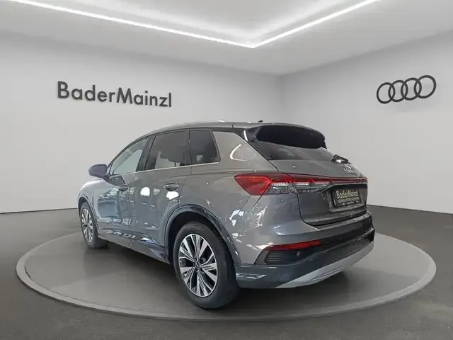 Audi 50