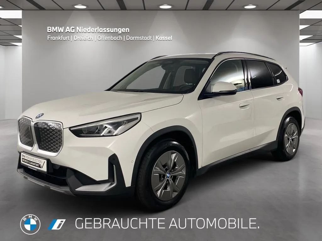 BMW iX1