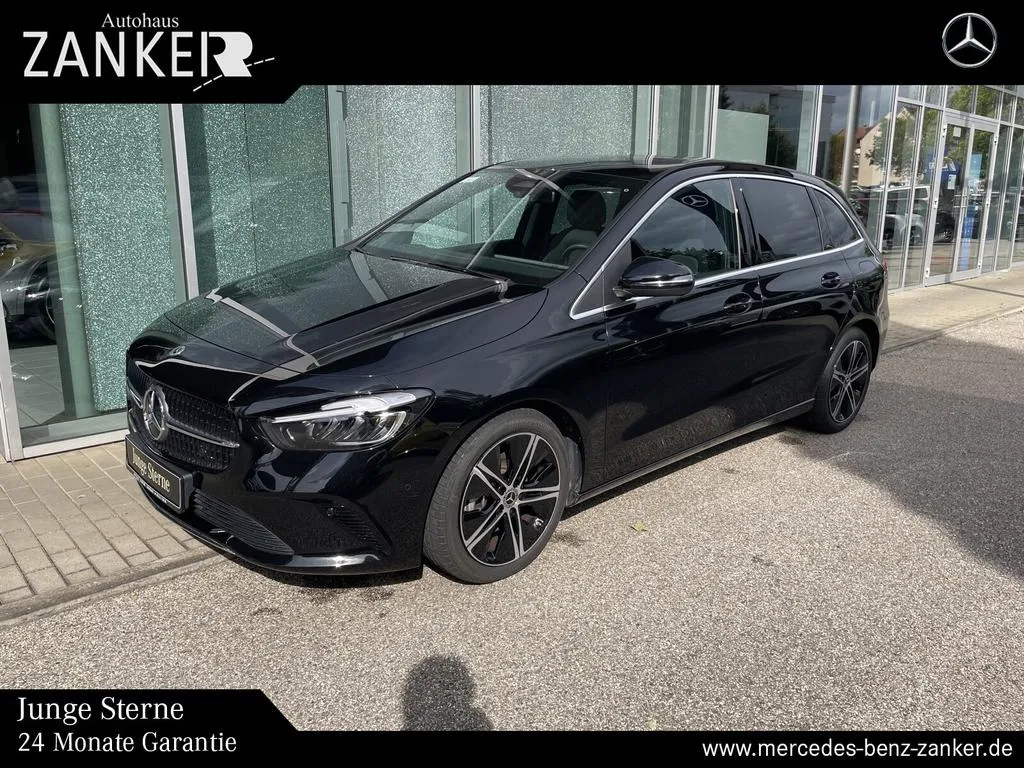 Mercedes-Benz B 180