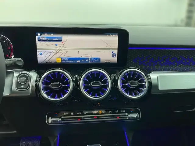 Mercedes-Benz GLB 200