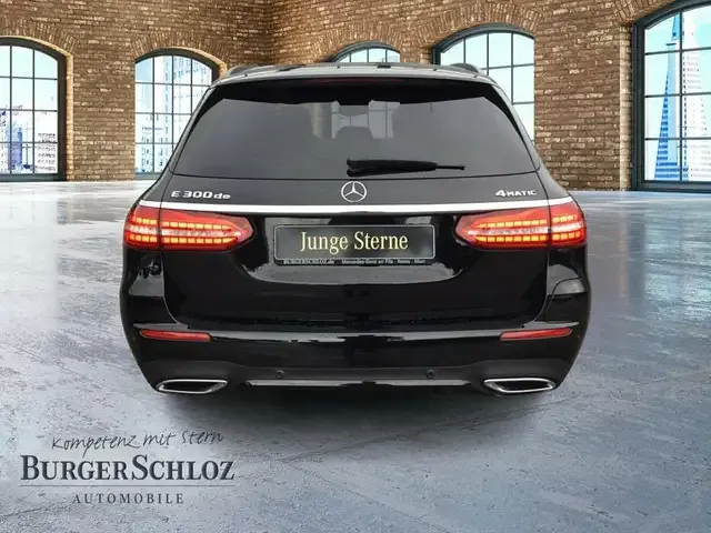 Mercedes-Benz E 300