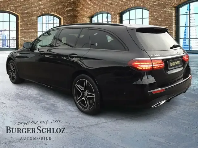 Mercedes-Benz E 300