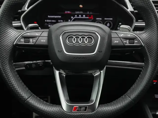 Audi RS Q3