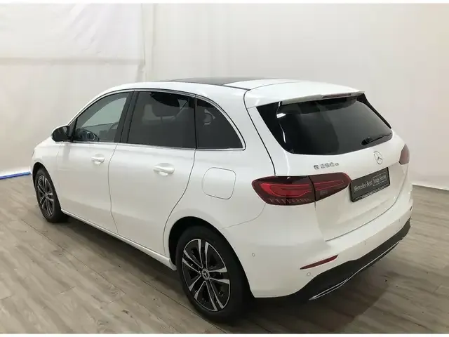 Mercedes-Benz B 250