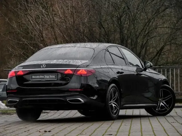 Mercedes-Benz E 200