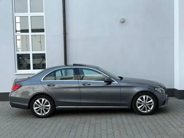 Mercedes-Benz C 200