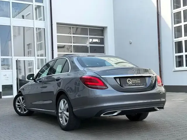 Mercedes-Benz C 200