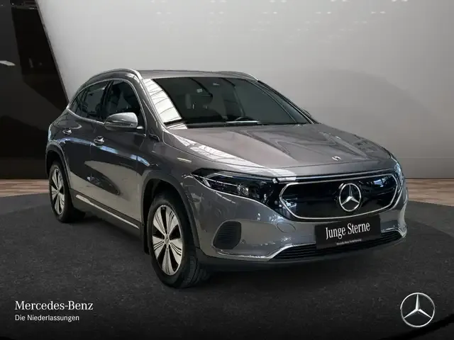 Mercedes-Benz EQA 300